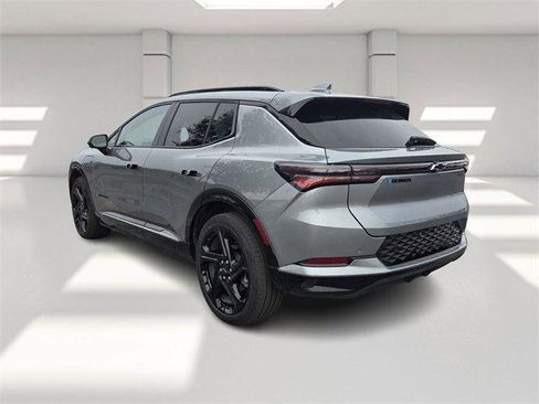 Certified 2024 Chevrolet Equinox EV RS image 3