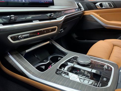 Certified 2024 BMW X7 xDrive40i w/ Climate Comfort Package AWD/4WD image 19