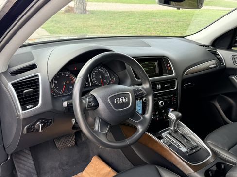 Used 2017 Audi Q5 2.0T Premium image 16