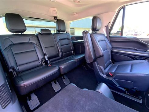 Used 2025 Lincoln Navigator Reserve AWD/4WD image 39