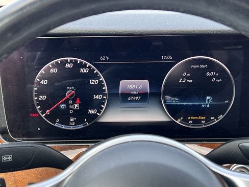 Certified 2019 Mercedes-Benz E 300 4MATIC image 21