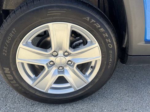 Used 2022 Jeep Compass Latitude image 13