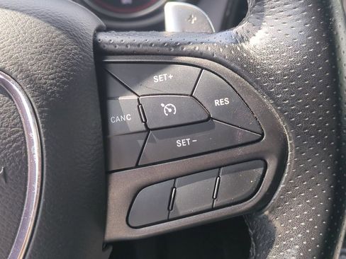 Used 2022 Dodge Challenger GT RWD image 25