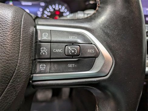 Used 2022 Jeep Compass Limited image 17