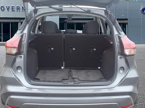 Used 2021 Nissan Kicks SV FWD image 11