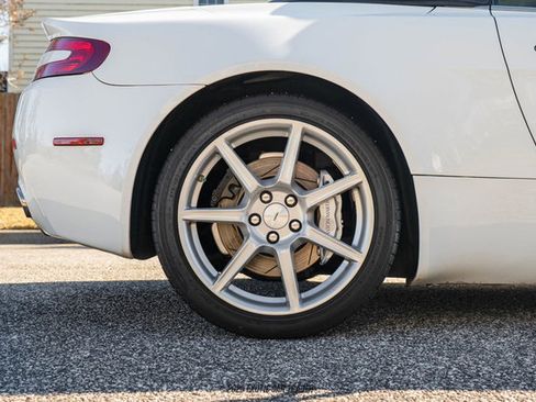 Used 2008 Aston Martin V8 Vantage Roadster 6-Speed image 10