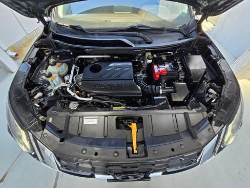 Used 2023 Nissan Rogue S AWD/4WD image 25