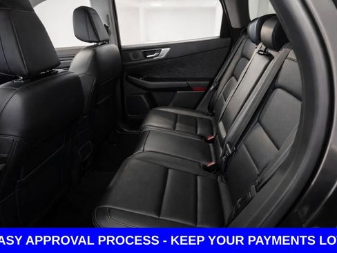 Used 2020 Ford Escape Titanium w/ Titanium Premium Package 2.0 FWD image 18