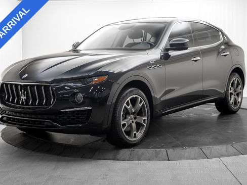 Used 2022 Maserati Levante GT AWD/4WD image 3