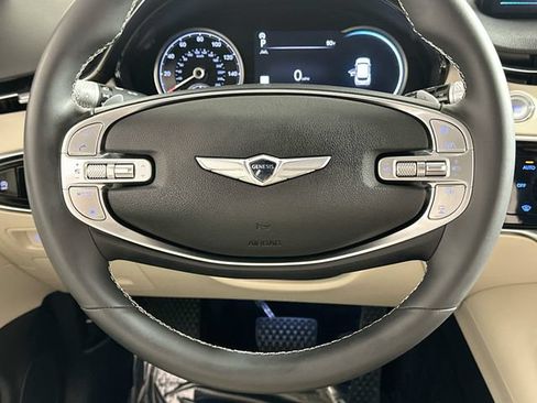 Certified 2023 Genesis GV70 2.5T w/ Select Package AWD/4WD image 14