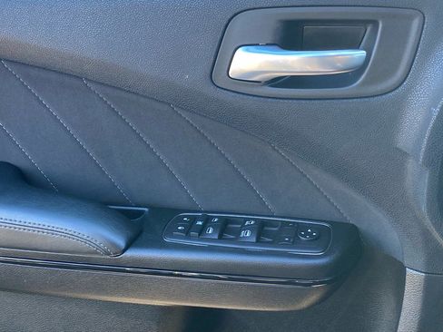 Used 2023 Dodge Charger SXT w/ Blacktop Package image 19