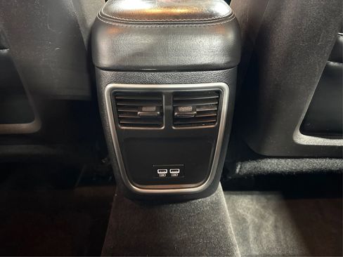 Used 2015 Dodge Charger SE w/ Popular Equipment Group image 24