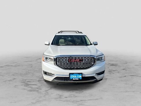 Used 2017 GMC Acadia Denali w/ Technology Package image 3