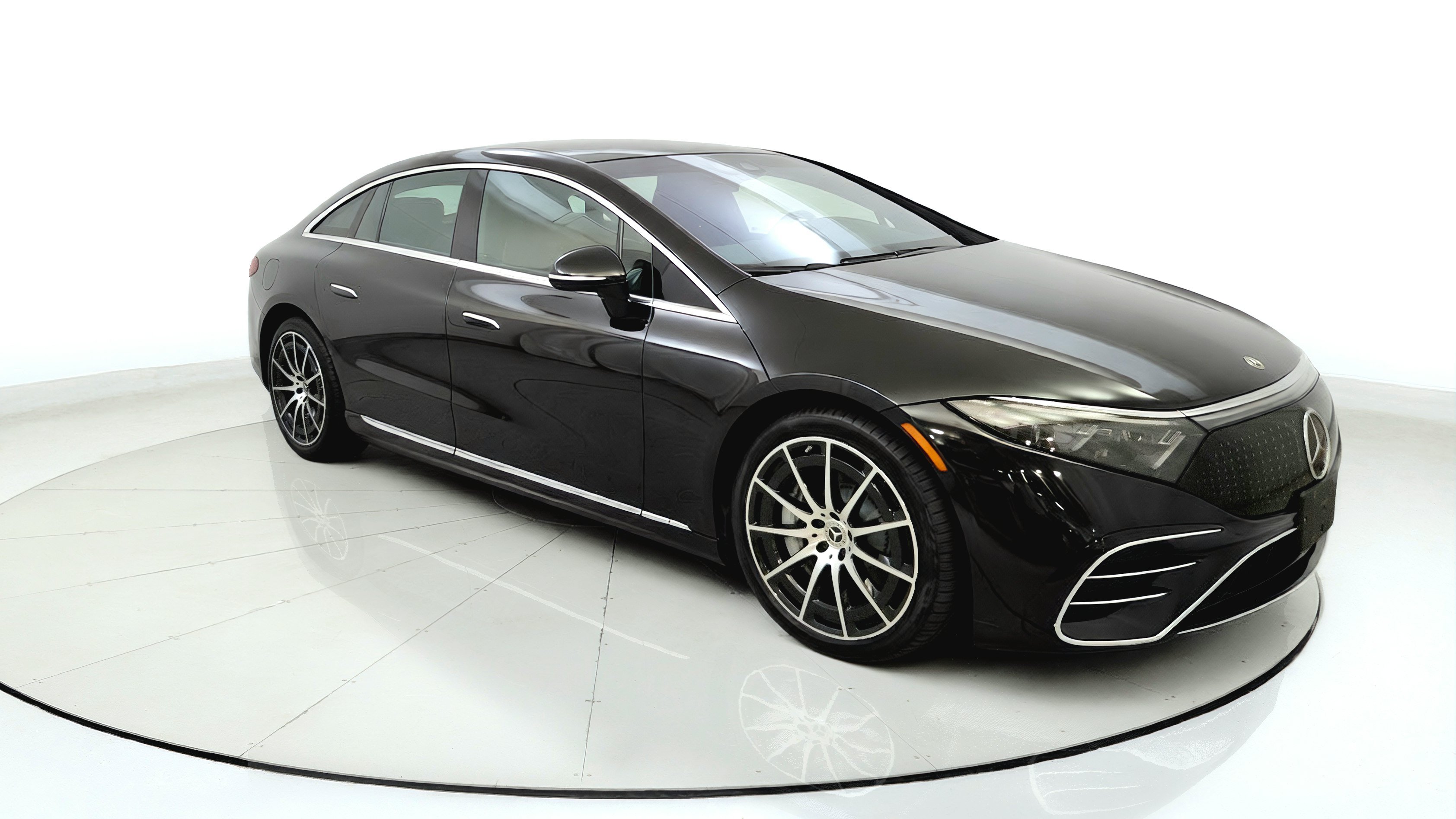 Used 2022 Mercedes-Benz EQS 580 4MATIC Sedan w/ Winter Package image 1
