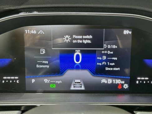 Used 2025 Volkswagen Jetta SE FWD image 10