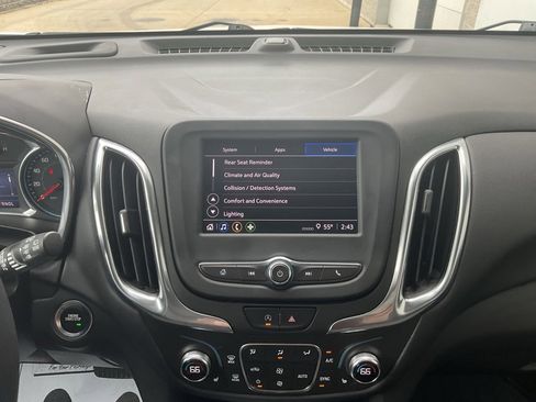 Used 2022 Chevrolet Equinox LT image 21