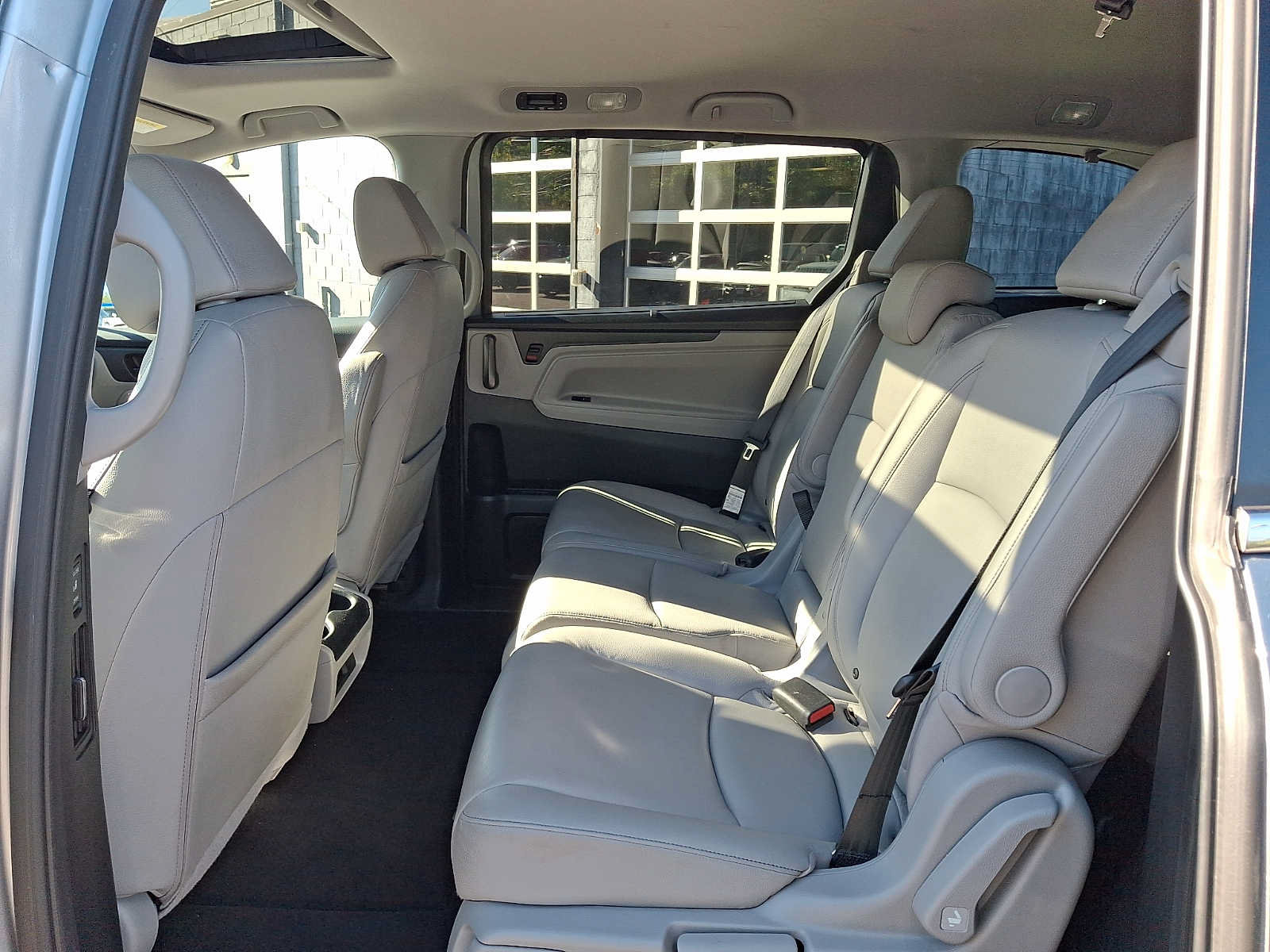 Used 2023 Honda Odyssey EX-L image 11