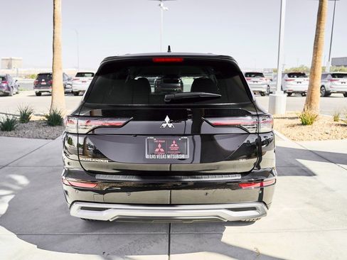 New 2026 Mitsubishi Outlander SE FWD image 7