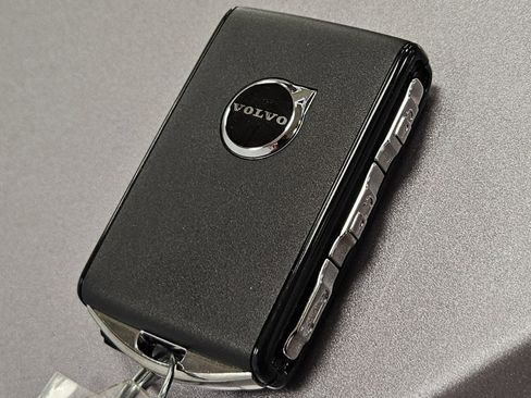 New 2026 Volvo XC40 B5 Plus w/ Climate Package image 46