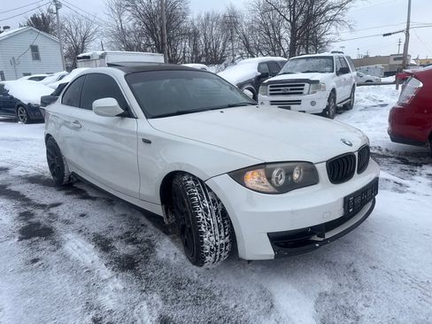 Used 2011 BMW 128i I image 3