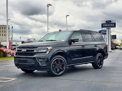 Certified 2023 Ford Expedition Limited image 36