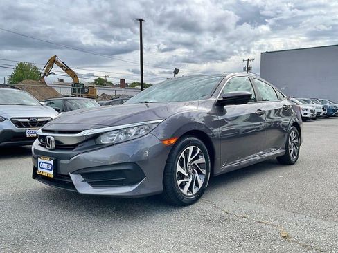 Used 2018 Honda Civic EX image 4