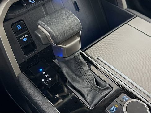 Used 2023 Toyota Sequoia Limited image 17