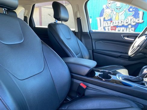 Used 2017 Ford Edge Titanium w/ Equipment Group 301A image 17