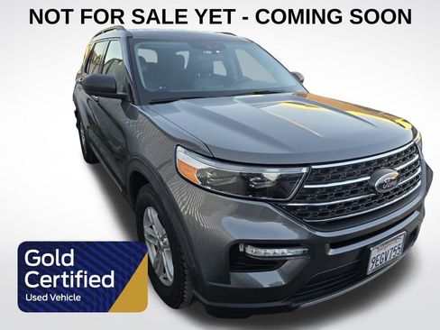 Used 2022 Ford Explorer XLT w/ Equipment Group 202A image 1