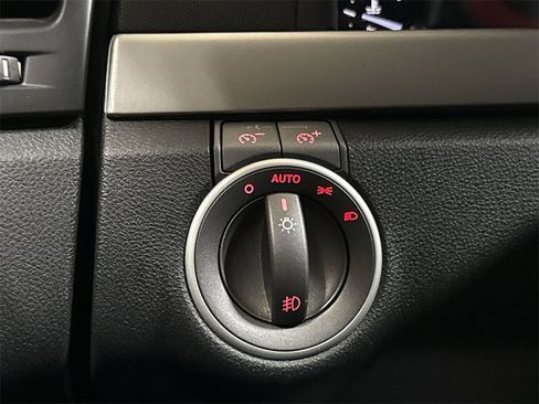 Used 2009 Pontiac G8 GT w/ Premium Package image 16