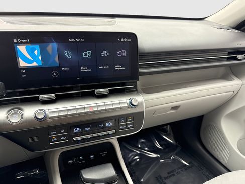 Used 2025 Hyundai Kona SEL FWD image 23