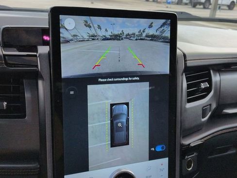 Certified 2023 Ford Expedition Max Platinum image 22