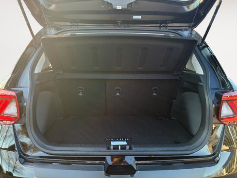 New 2026 Hyundai Venue SE FWD image 14