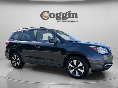 Used 2018 Subaru Forester 2.5i Premium w/ All-Weather Package image 8