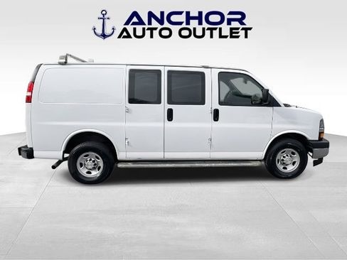 Used 2019 Chevrolet Express 2500 w/ Driver Convenience Package image 9