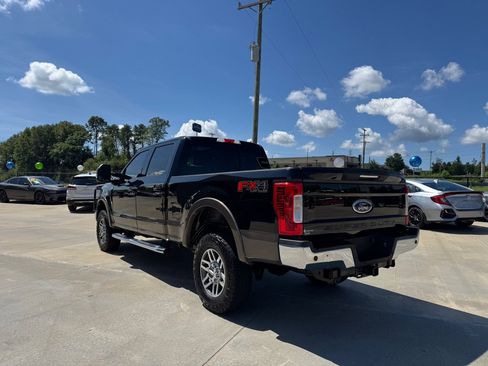 Used 2017 Ford F250 Lariat w/ Lariat Ultimate Package AWD/4WD image 3