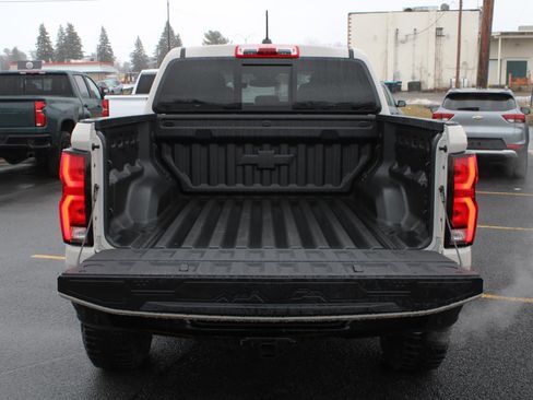 New 2026 Chevrolet Colorado ZR2 w/ Off-Road Front Bumper Package AWD/4WD image 7