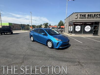 Used 2019 Toyota Prius LE