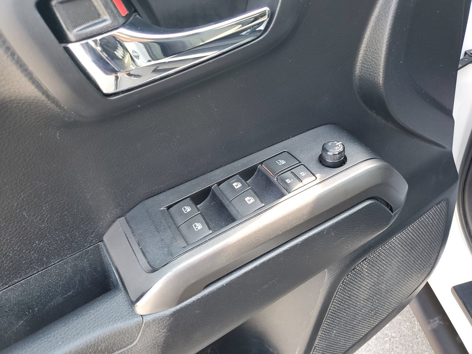 Used 2019 Toyota Tacoma TRD Off-Road AWD/4WD image 20