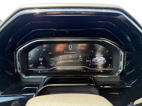 Used 2025 GMC Sierra 1500 SLT RWD image 11