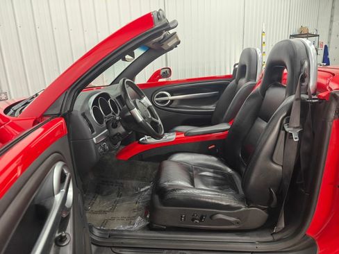 Used 2003 Chevrolet SSR w/ Preferred Equipment Group RWD image 27