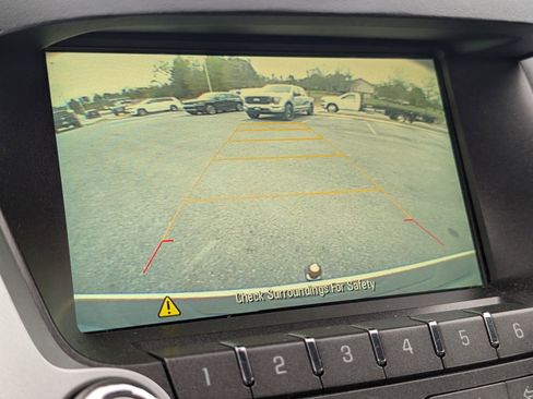 Used 2017 Chevrolet Equinox LT w/ Convenience Package FWD image 21
