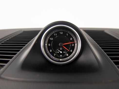 Certified 2021 Porsche Macan image 23