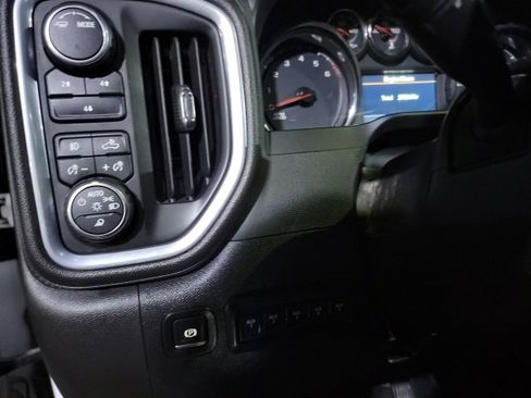 Used 2023 Chevrolet Silverado 2500 LT w/ Convenience Package image 11