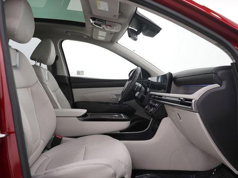 Used 2025 Hyundai Tucson Limited AWD/4WD image 8