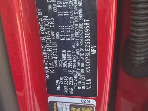 Used 2025 Kia Niro LX FWD image 3