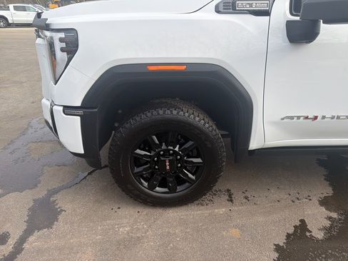 Certified 2025 GMC Sierra 2500 AT4 w/ AT4 Premium Plus Package image 27