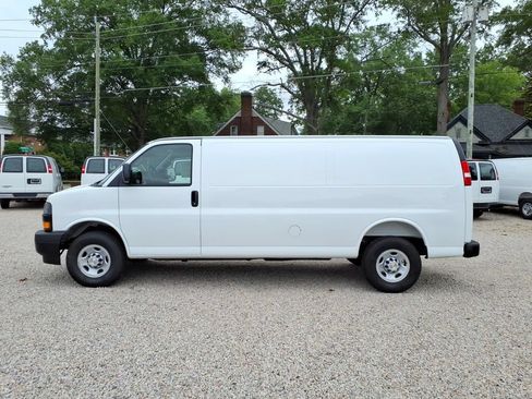 New 2026 Chevrolet Express 2500 Extended w/ Driver Convenience Package RWD image 4