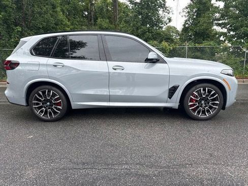 Used 2026 BMW X5 xDrive50e w/ M Sport Package AWD/4WD image 4