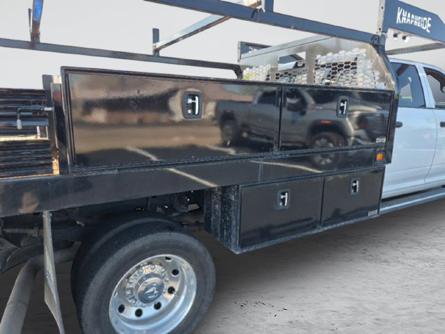 Used 2025 RAM 5500 Tradesman w/ Chrome Appearance Group AWD/4WD image 9
